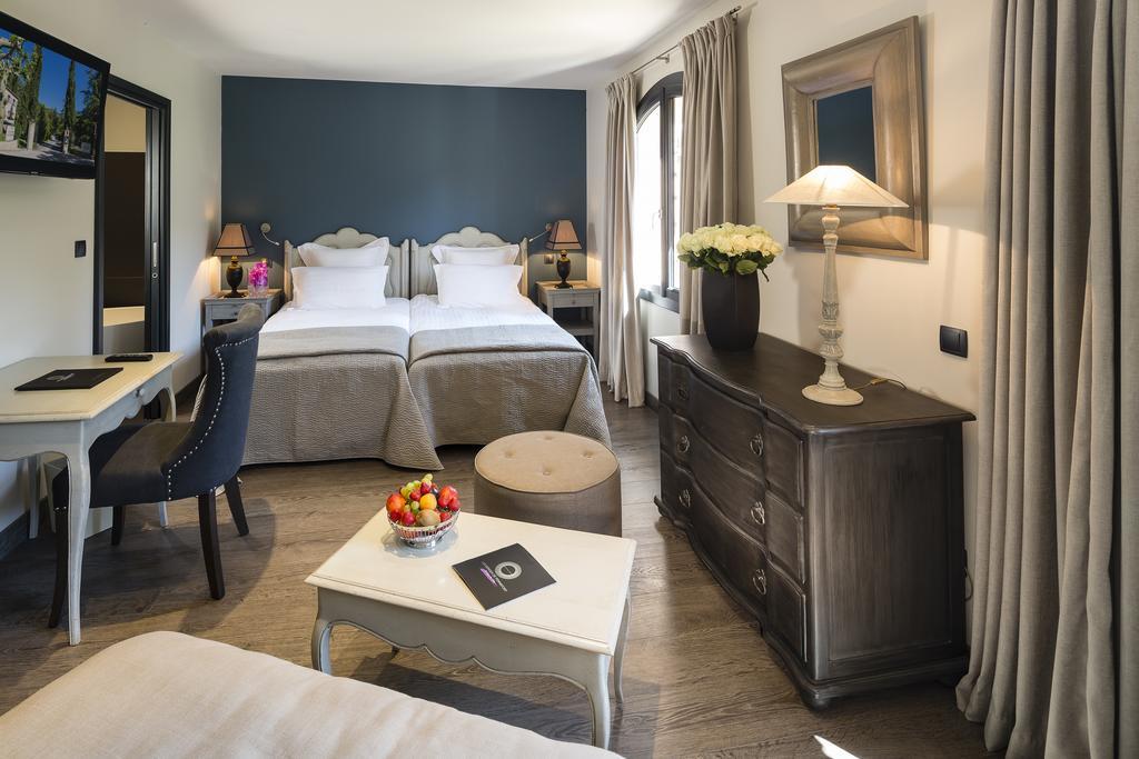 Hostellerie Les Gorges De Pennafort Callas Номер фото